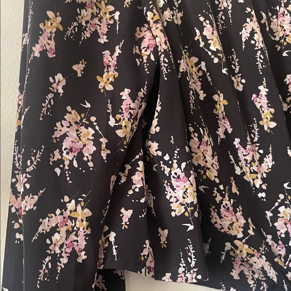 Shein|Floral Off-Shoulder Crop Black Top|XL|EUC - Picture 2 of 7
